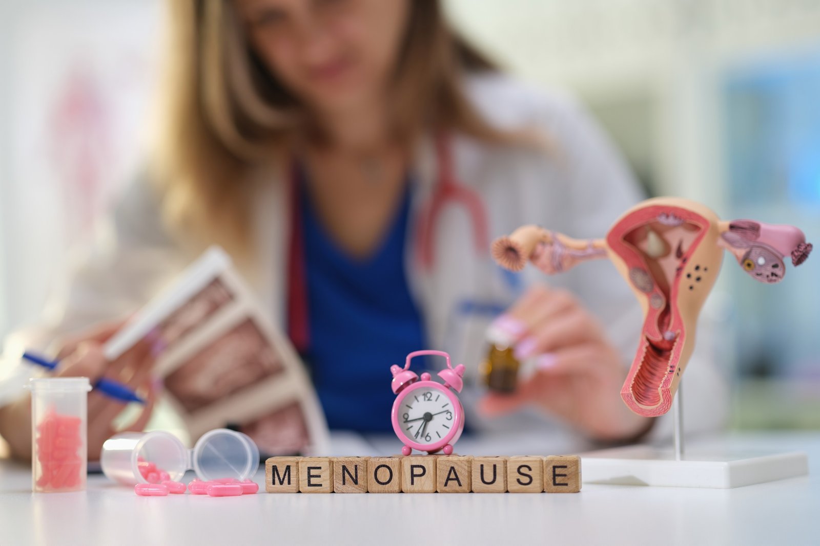 Perimenopauza la 30+: Semnele pe care multe femei le confundă cu stresul